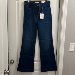 Koran Conrad Super High Rise Flare jeans